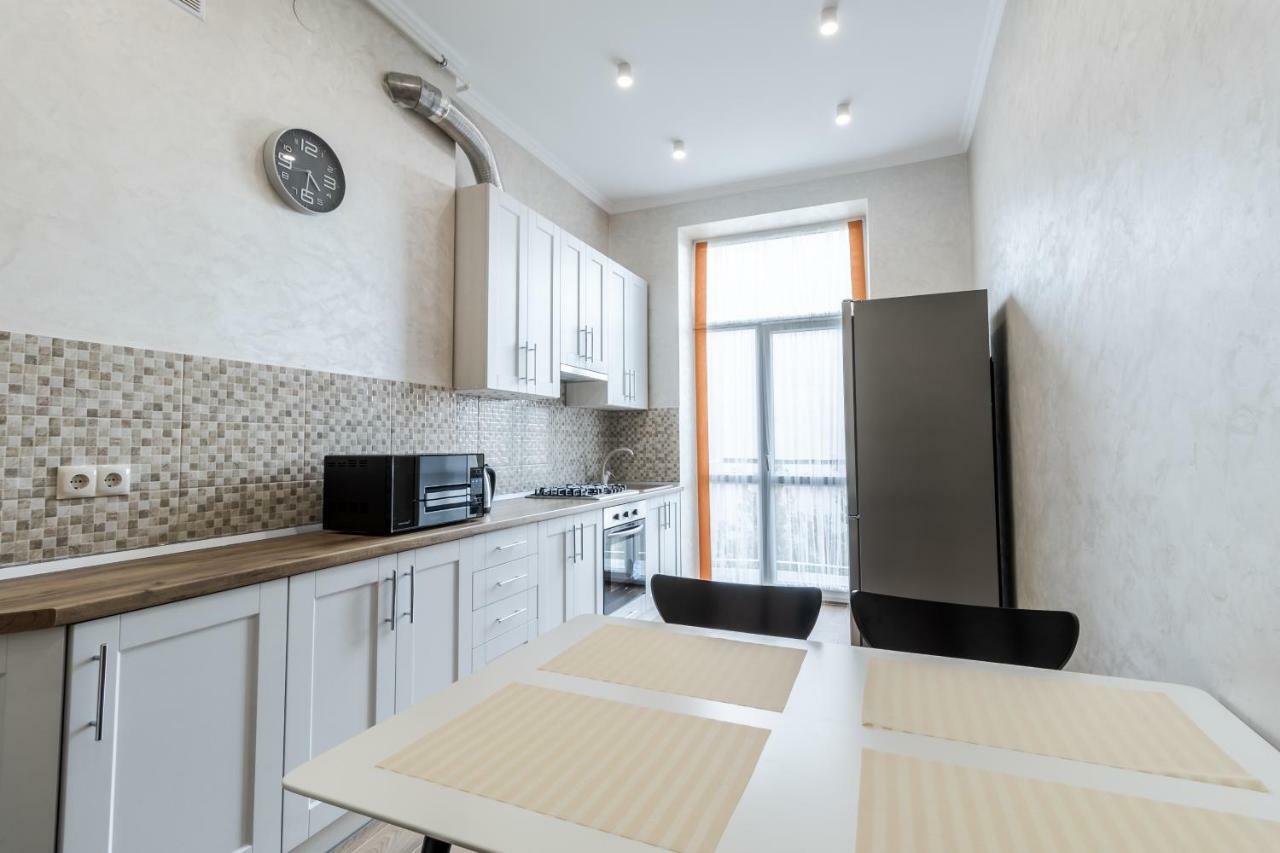 Inshiapartments On Liberty Avenue 2 Львов Экстерьер фото