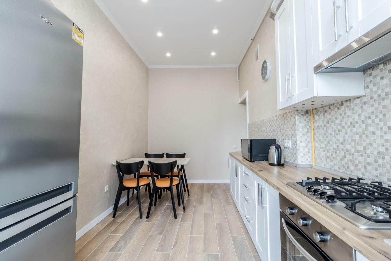 Inshiapartments On Liberty Avenue 2 Львов Экстерьер фото