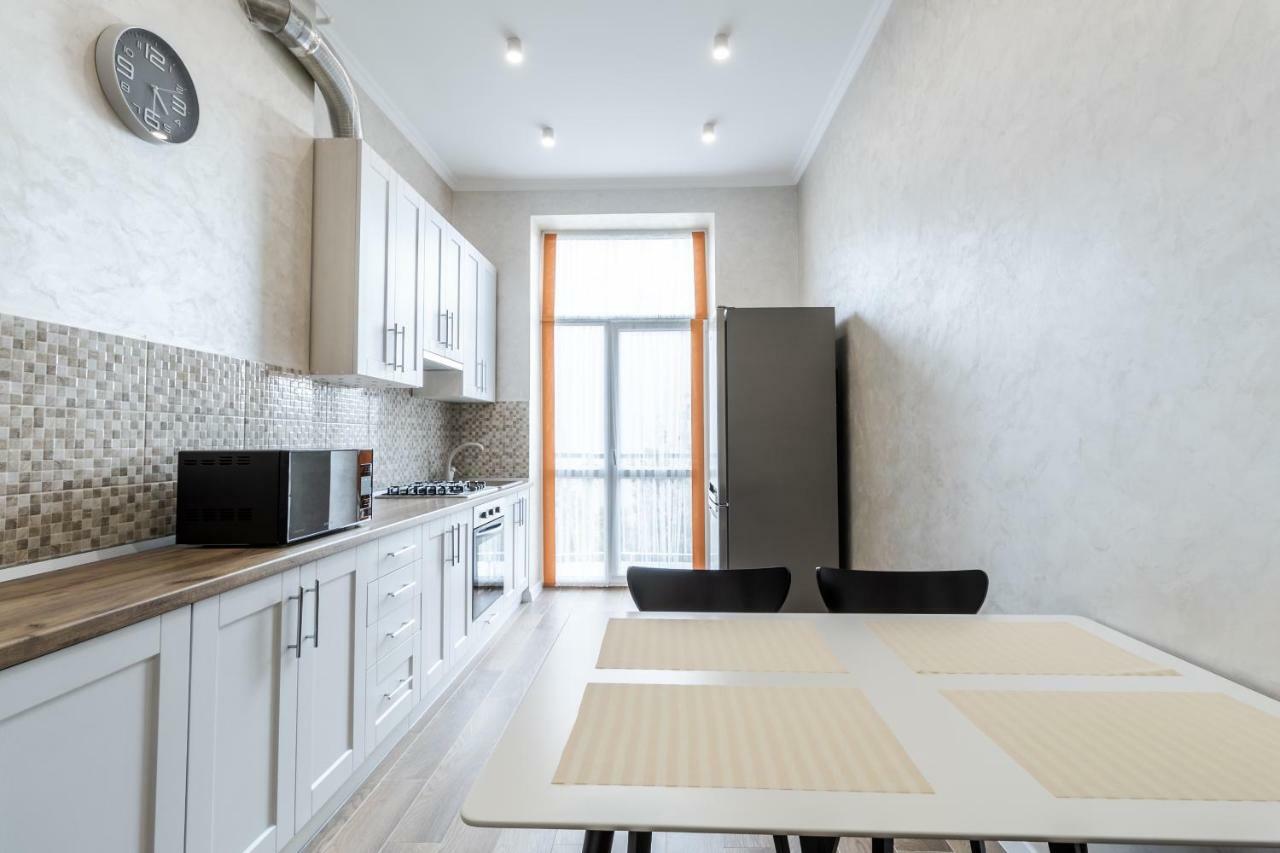 Inshiapartments On Liberty Avenue 2 Львов Экстерьер фото